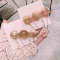 Euro American Alloy Pearl Chain Golden Brooch for Women Girl Coat Sweater Accessories Vintage Badge Fashion Jewelry Handmade